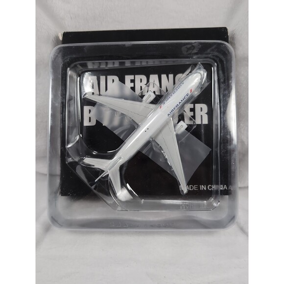 Gemini Jets 1:400 Air France Boeing 777-200ER Dealer Box - Picture 5 of 6